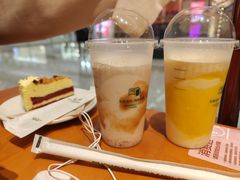 -西西弗书店&矢量咖啡(壹方购物中心店)