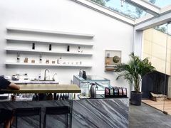 -UNI UNI(环亚凯瑟琳店)