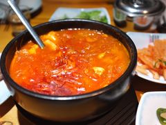 -唯成•韩国炭火烤肉 유성고기