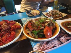 -臻鲜燕海鲜融合餐厅(金陵style店)