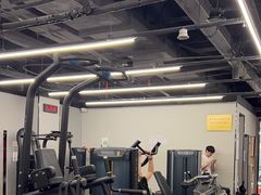 -乐刻运动健身(同曦假日百货店)