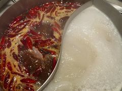 -尚尚仙·酸汤猪手·猪肚鸡火锅(华联万柳购物中心店)