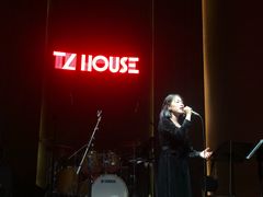 -TZ House音乐现场(来福士中心店)