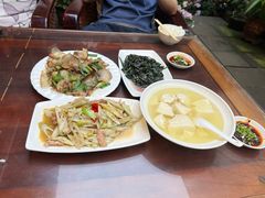 -华冠悠岚·庭院餐厅(青城后山店)