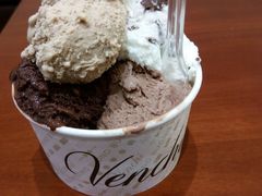 -VENCHI 闻绮(上海佛罗伦萨小镇店)
