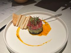 牛肉塔塔配牛油果黑橄榄酱-Solo(衡山路店)