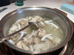 -喃喃椰·糟粕醋·椰子鸡火锅(七堡花园店)