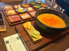 -银米·云南传统过桥米线(双廊黑金冠店)