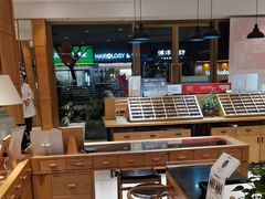 -宝丽眼镜(湖墅店)