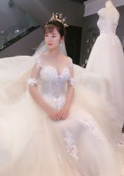 点击看大图 -艾米丽婚纱礼服