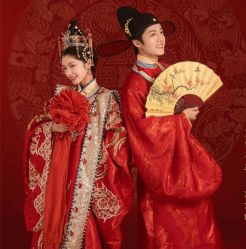 点击看大图 -挪娅婚纱摄影皇家会所