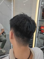 -七分屋LA·烫发·染发·剪发