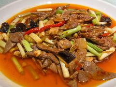 -万重锦·人文川菜馆(骡马市店)