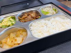 -上德宝骏宝马5S店