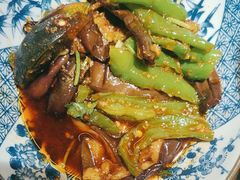 -夯鱼烤鱼·尔滨地标美食(中央商场店)