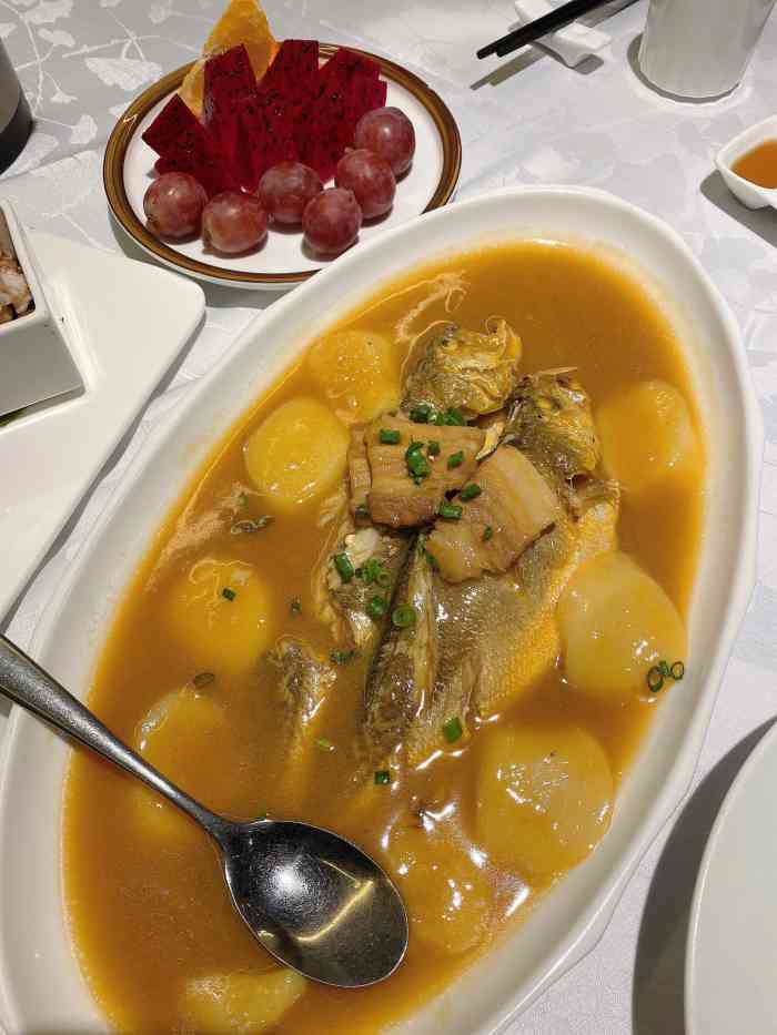 宁海食府(四明中路店)-"每次来宁海吃符吃饭都挺满意,有免费的西瓜.