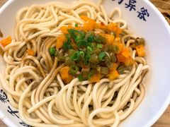 武汉热干面-文叔·湖北名小吃·小龙虾(华强北店)