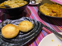 -香巴拉云南餐厅(华莱坞店)