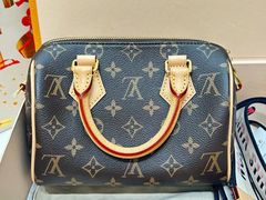 -小飞侠奢侈品回收 寄卖 养护(宝山宝龙广场店)