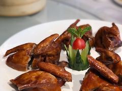 烤乳鸽-春满园·早茶·粤菜·宴会(前海店)