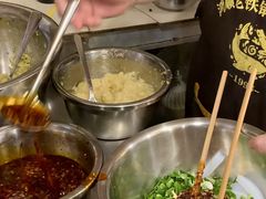 -鸿顺老铁锅美蛙鱼府(解放碑店)