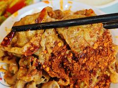 -茅草房·河畔园林火锅