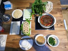 -珍巴奴毛肚牛肉小火锅(四惠店)
