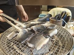 -草家酱蟹炭火烤肉店(珲春南路一店)