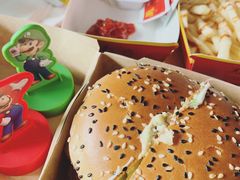 -麦当劳(新洲南路店)