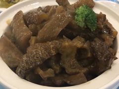红焖海参-御唐府海珊瑚主题餐厅