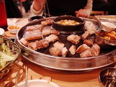 -江南猪肉商会无限续吃(弘大店)