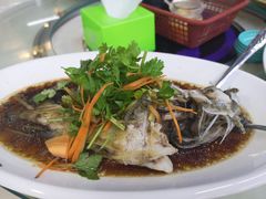 -量贩海鲜餐厅