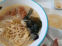 -灵芝妹子海鲜米线(劳动公园店)