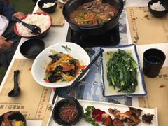 -刘姐啤酒鱼民族演艺餐厅(西街总店)