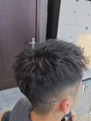 -藤野造型烫发染发