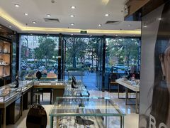 -博士眼镜(东莞中环财富广场店)