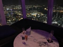 -OZONE 顶楼酒吧(香港丽思卡尔顿酒店)