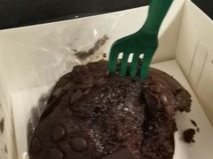 大蘑菇头型香浓巧克力麦芬蛋糕-星巴克(北京南站2B检票口)