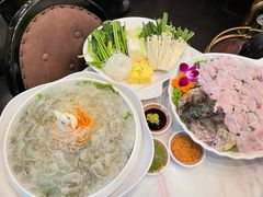 -光海鲜鱼翅餐厅(叻差拉披色路店)