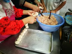 -黄阿姨锅贴大王(万航渡路店)