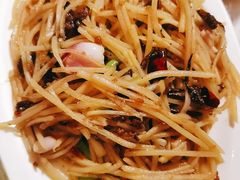 茄子鲊炒洋芋丝-醉云喃