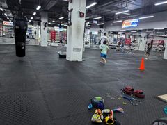 -FIGHTMAN格斗俱乐部(长宁临空店)
