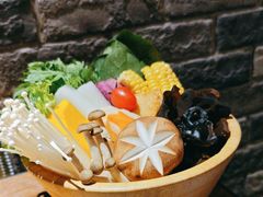 -湊湊火锅·茶憩(新中关购物中心店)