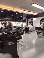 -V7 HAIR SALON烫发染发接发