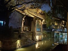 -唔呶喔哩酒家(生产街店)