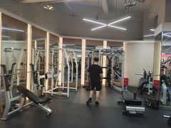 -美航国际健身(北京华联店)