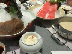 -红鼎豆捞·非遗鲍皇汤火锅(宝丰路店)