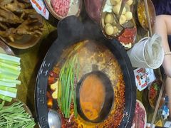 -黄潇洒老火锅(九眼桥宏济巷店)