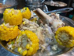 筒子骨玉米-昱龙大盆牛蛙馆(三兴街总店)