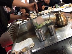 -利昂法式铁板主题餐厅(新奥购物中心店)
